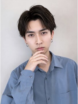 レーヴス(REVES) 大人アップバングショート