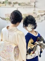 ヘアセットサロンエッジ(Edge) 二十歳の後撮りをご両親と一緒に