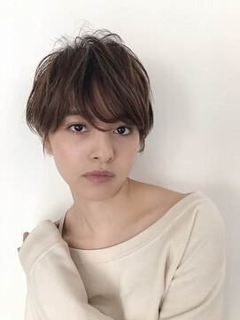 フィルムス 田町芝浦(FILMS) 黒髪/クラゲヘアー/オリーブグレー/小顔/ココアベージュ/田町