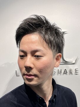 リバティシェアバーバー 銀座(LIBERTY SHARE BARBER) アップバングツーブロックビジネス王道スタイル/銀座<理容室>