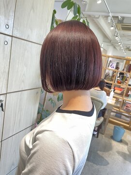 アドラーブル 万代店 (adorable) 大人可愛い小顔前下がりミニボブ×カシスピンク♪