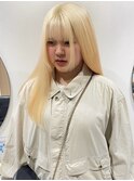 姫カット顔まわりレイヤーハイトーンブリーチブロンド艶冬カラー