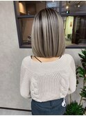 バレイヤージュ、ハイライト、レイヤーカット、グレーベージュ