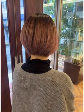 ファーレンピュアスウィート(fahren-pure-suite) 前下がりボブ