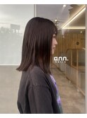 オリーブベージュ