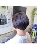 クセ毛を活かしたショートボブ