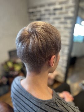 ジンク(Zn) ミルクティーベージュ　×   ショートマッシュ