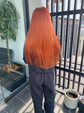 エミタス 柳通り(Emitas.) 暖色×ストレートロング