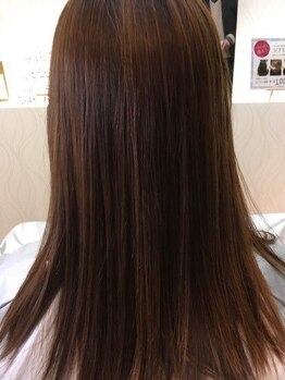 丁寧なカウンセリングで、お客様一人一人の髪質や骨格を見極めスタイルをご提案◎再現性の高いヘアを実現！