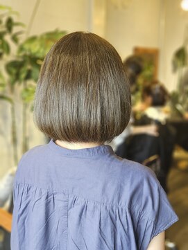 ヘアードレスビュー(hair dress V.I.E.W) ボブ×オリーブ系カラー