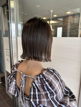 フィーカ(Fika) ぱっつんボブ