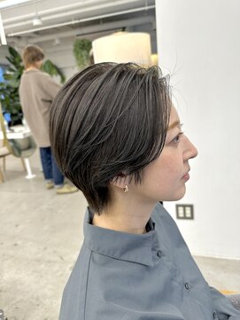 シカ(sica) 上品なショート