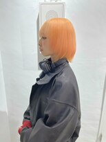 ミュー(Mu)&nbsp;ペールオレンジ　ウルフカット　レイヤーカット