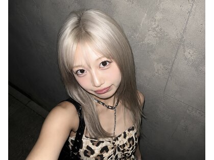 ヴァイオレット(VIOLET)の写真