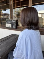 テントヘアー(tent hair)&nbsp;切りっぱなしボブで叶える、自然なツヤ感スタイル