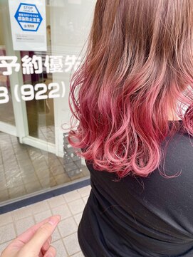 ブレイズ ザ サロン(BLAZE THE SALON) 波ウェーブ仕上げ濃いめピンクグラデーション【BLAZE 大庭】