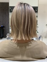 ビイン(viin)&nbsp;切りっぱなし×ハイトーンブリーチ