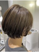 セクションカラー/グラデーションカラー/ペールベージュ/秋葉原