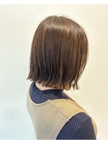 スタジオ アルファプラス 日暮里店(studio α+)&nbsp;ステップボーンカットカットボブショートハイライト白髪ぼかし