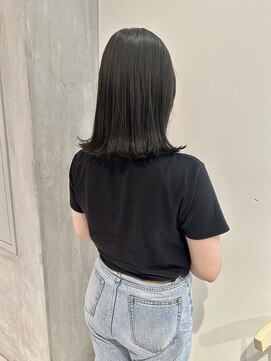 ヨーク(YOKE) YOKE 切りっぱなしボブ外ハネボブ結べるボブオリーブアッシュ