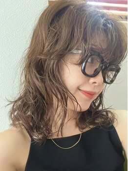 ダコタエバンス(dakota Evans)の写真/洗練された技術が◎オリーブ系のカラーリング・寒色スモーキー系の外国人風の地毛風パーマが得意！