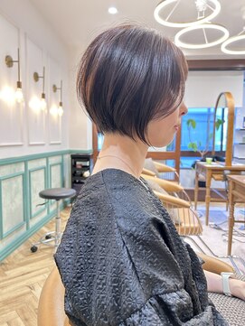 ロンド エメ 柏(Lond aimer) ショートくびれ丸みショートボブハイライトイメチェン髪質改善柏