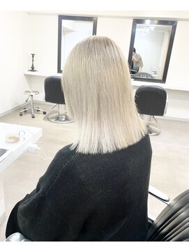 オフィーリア 名古屋 【名古屋パルコ隣】髪質改善、縮毛矯正、ブリーチ、ダブルカラー