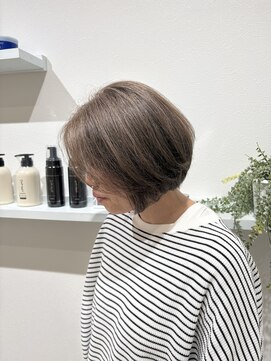 ジービージー(GBG) くびれショートボブ40代50代グレイカラー白髪染め白髪ぼかし