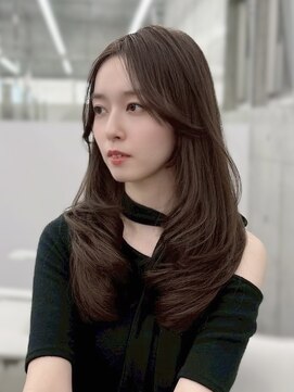 フォンズ(FONS) 透明感ショコラグレージュ/ロングレイヤー/ワンカール/表参道