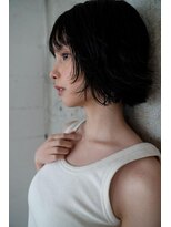 ベター(better)&nbsp;レイヤーボブにニュアンスパーマをかけてコケティッシュな雰囲気