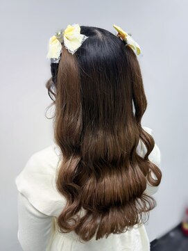 アールエーサロンモノクロ 秋葉原(RA SALON モノクロ) ハーフツイン