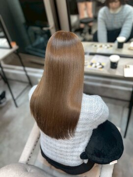 ハル 新宿(haru) イエローアッシュ/ストレート/艶髪/トリートメント/髪質改善