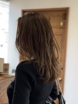 ヴェアリ(Vary)&nbsp;大人重めレイヤーカットローレイヤーアッシュベージュ