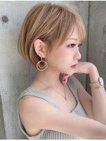 ボンドストーリーノヴァ(Bond Story nova) 丸みナチュラルショート×ミルクティーベージュ
