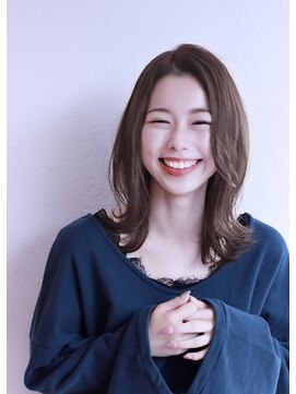 e.m.a プレミアムビューティーサロン 栄駅店(e.m.a PREMIUM BEAUTY SALON) 柿花あや