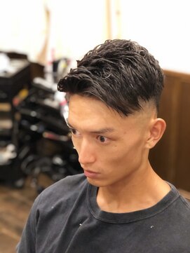 ヒロギンザ 銀座本店(HIRO GINZA) スキンフェードアップバングスタイル