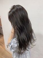 オリーブグレージュ