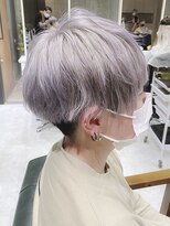 デイズ(days)&nbsp;シルバーカラーマッシュウルフスリークショート　ブリーチカラー