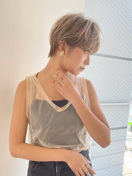 イヴォークトーキョーオーサカ(EVOKE TOKYO osaka) ミルクティーベージュショート