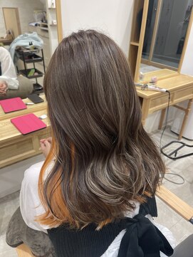 エイミー バイ ハセ(Aimee by HASE) ミディアム×ベージュ×オレンジ