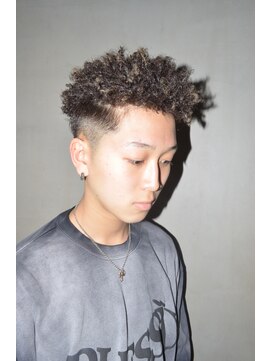 シェノン オム 梅田(CHAINON HOMME) MEN'S HAIR/ハイライト/波巻き/マッシュパーマ/ウルフ