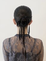 アヴェイル ヒロオ(a'vail Hiroo) 韓国風タイトアップスタイル 結婚式お呼ばれ二次会ヘア