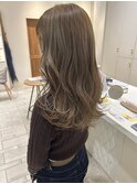 ミルクティーベージュ