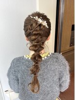 エイム(AiM)&nbsp;編みおろしヘア/アップヘア/ローポニー/結婚式ヘアセット