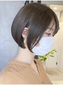 丸みショートヘアショートボブ顔周りレイヤーダークブラウン