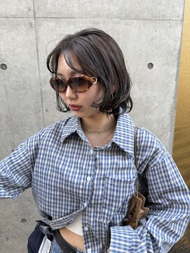 ポーズ(PAUSE) 癖毛風パーマ