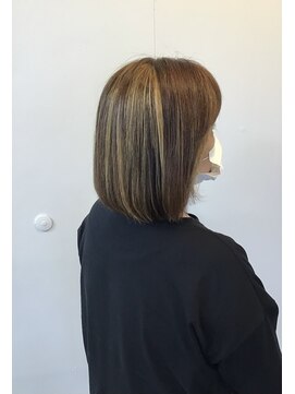 ツインズ アクトスリー 高木瀬店(ツインズ ACTスリー) ハイライトのボブヘア