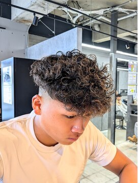 ダズルヘアーエイチ(DAZZLE hair H) スペインカール