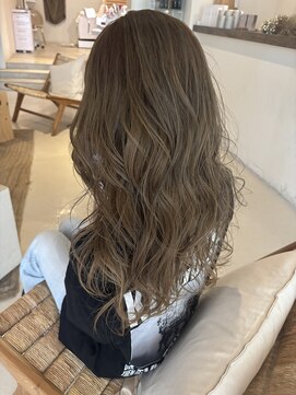 エリス キョウバシ(Eliss) オリーブグレージュ