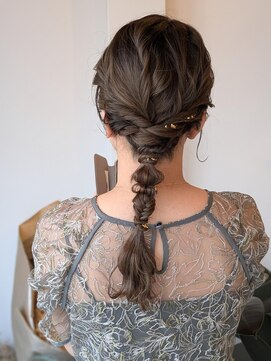 シーソー(SEA SAW) ロングヘアアレンジ